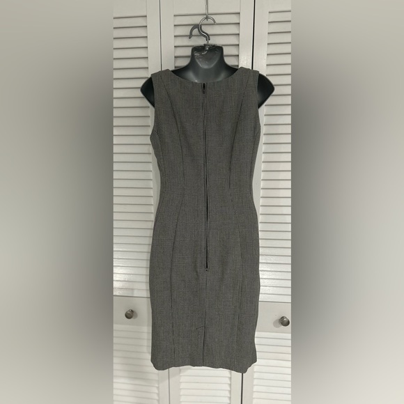 H&M sleeveless dress size 8 - Picture 5 of 8